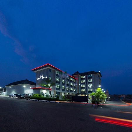 Noktel Resort Hotel 일로린 외부 사진